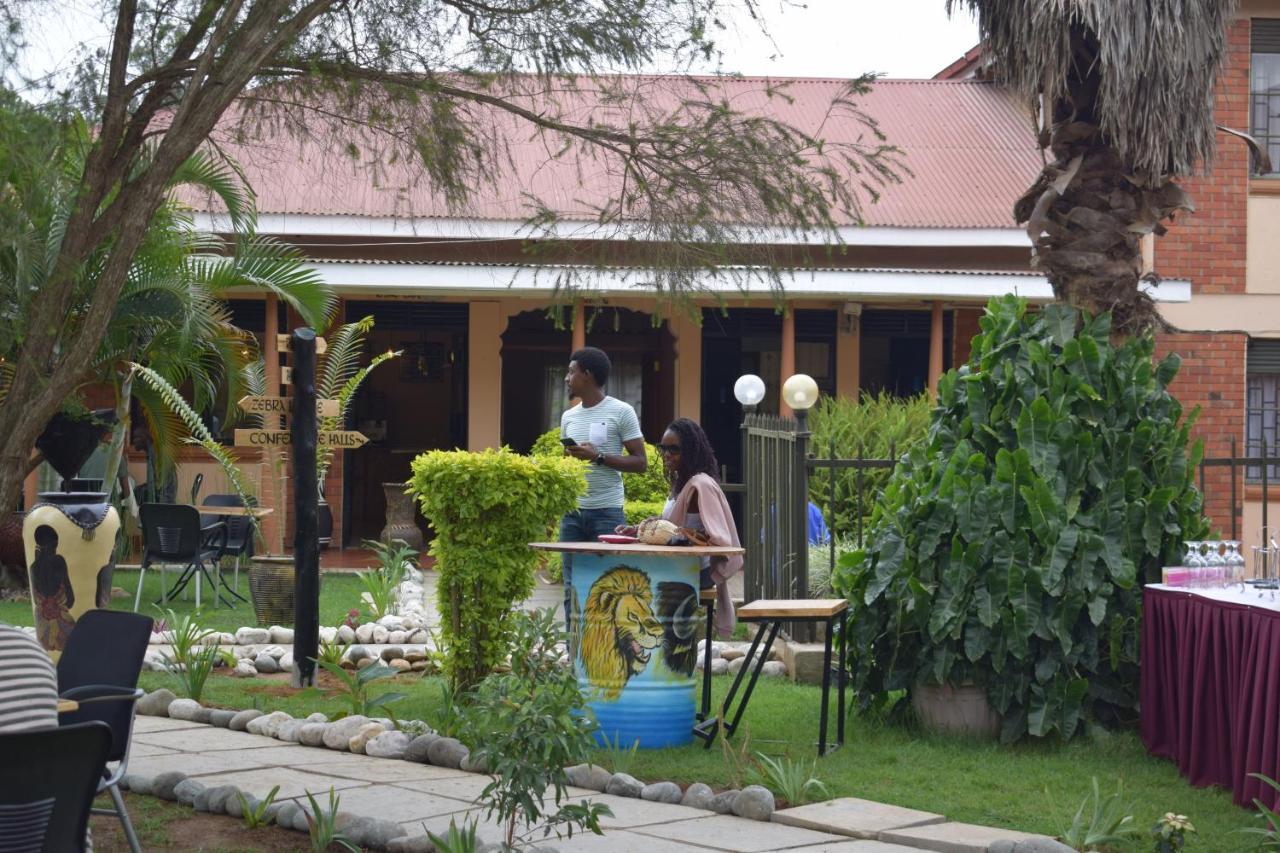Acacia Hotel Mbarara Nyamitanga Exterior foto