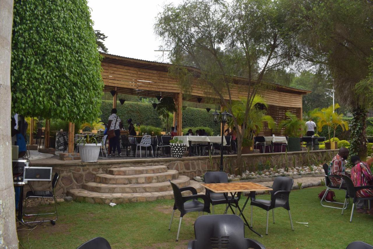 Acacia Hotel Mbarara Nyamitanga Exterior foto